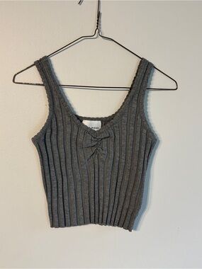 Gray Ribbed Knit Tank Top - size M